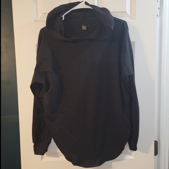 NWOT SHEIN 2 PEICE hooded high cut shirt with matching leggings Black - Picture 2 of 8